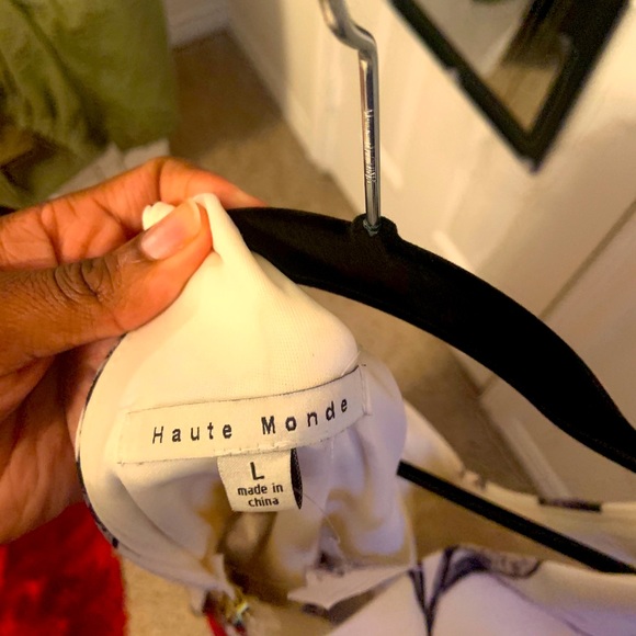 Dress - Picture 4 of 4